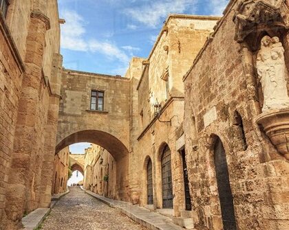 Convenient Pickup & Drop-Off Across Rhodes